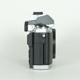 OLYMPUS OM-D E-M5 ボディ シルバー OLYMPUS OM-D E-M5 ボディ シルバー