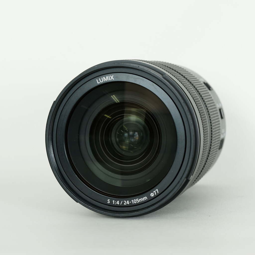 Panasonic LUMIX S 24-105mm F4 MACRO O.I.S.