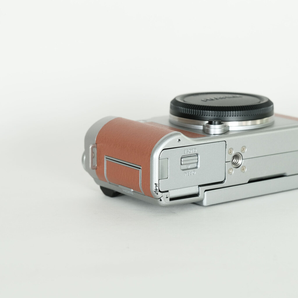 FUJIFILM X-A5 ボディ ブラウン