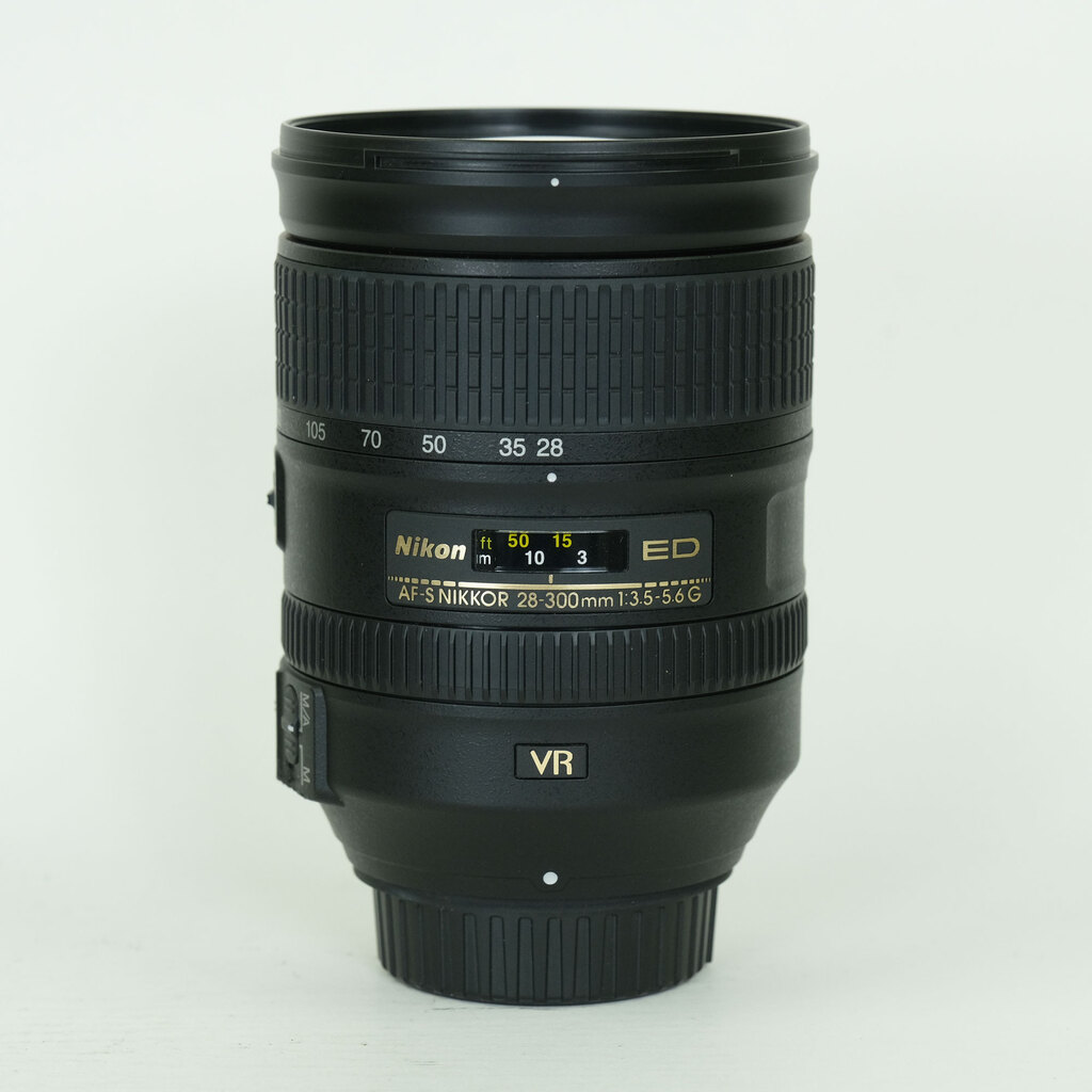 Nikon AF-S NIKKOR 28-300mm f/3.5-5.6G ED VR