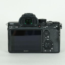 SONY α7 III（ILCE-7M3）