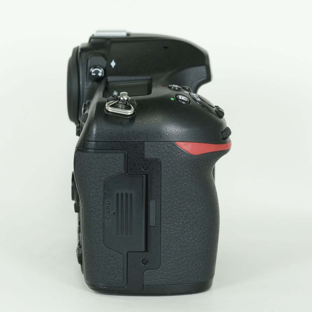 Nikon D850