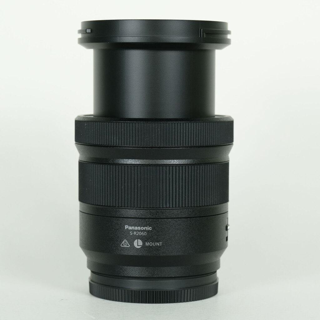 Panasonic LUMIX S 20-60mm F3.5-5.6 Panasonic LUMIX S 20-60mm F3.5-5.6