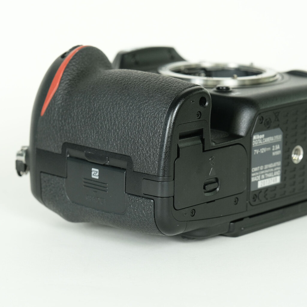 Nikon D500の出品 | ONE SCENE（ワンシーン）