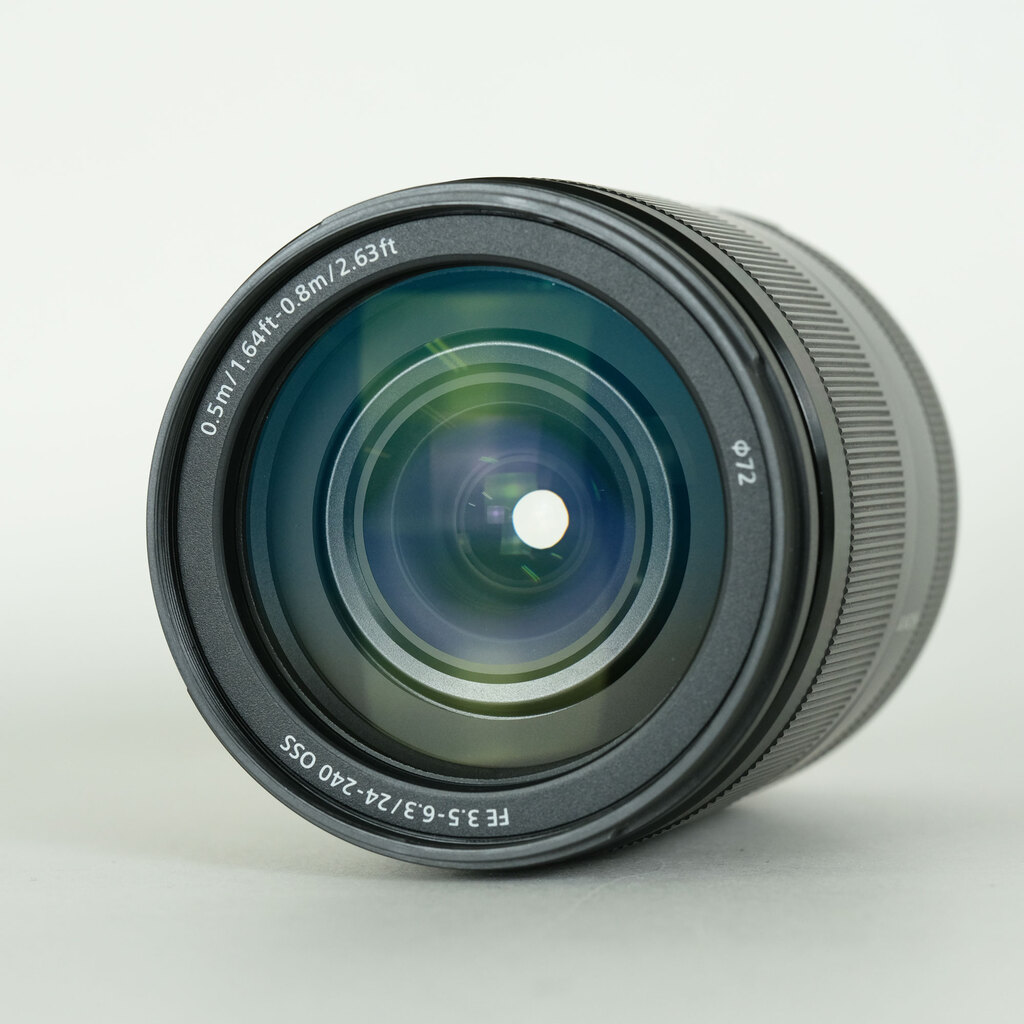 SONY FE 24-240mm F3.5-6.3 OSS SEL24240