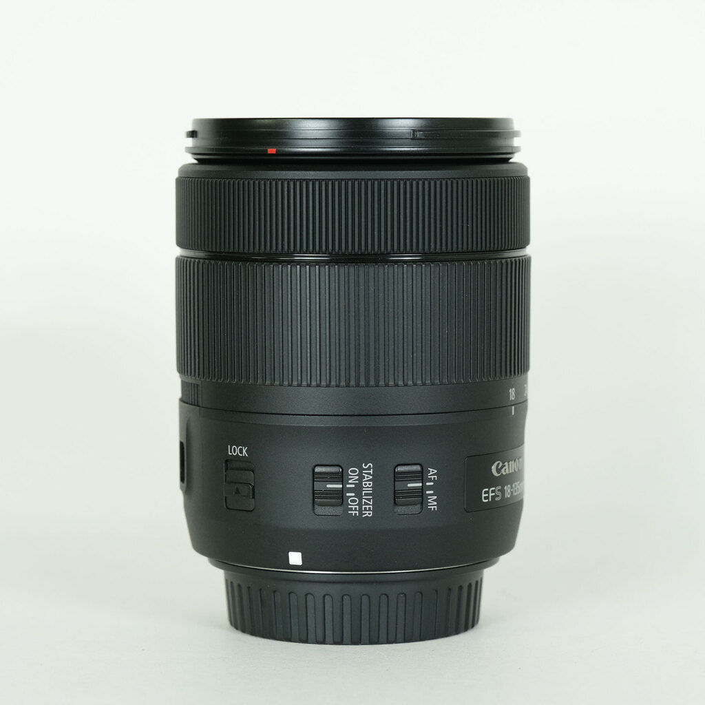 Canon EF-S18-135mm F3.5-5.6 IS USM
