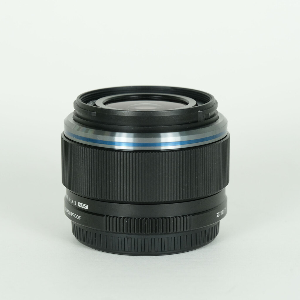 OM SYSTEM M.ZUIKO DIGITAL 25mm F1.8 IIの出品 | ONE SCENE（ワンシーン）