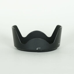 Nikon AF-S DX NIKKOR 18-300mm f/3.5-6.3G ED VR Nikon AF-S DX NIKKOR 18-300mm f/3.5-6.3G ED VR