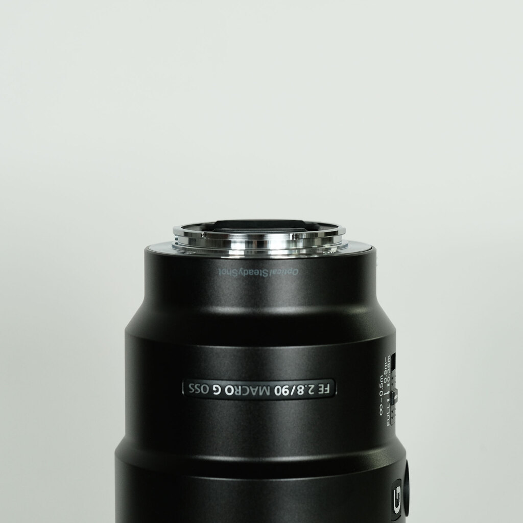 SONY FE 90mm F2.8 Macro G OSS SEL90M28G
