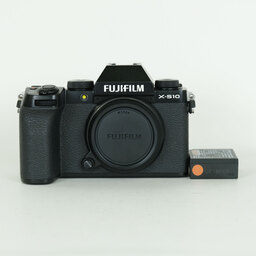 FUJIFILM X-S10