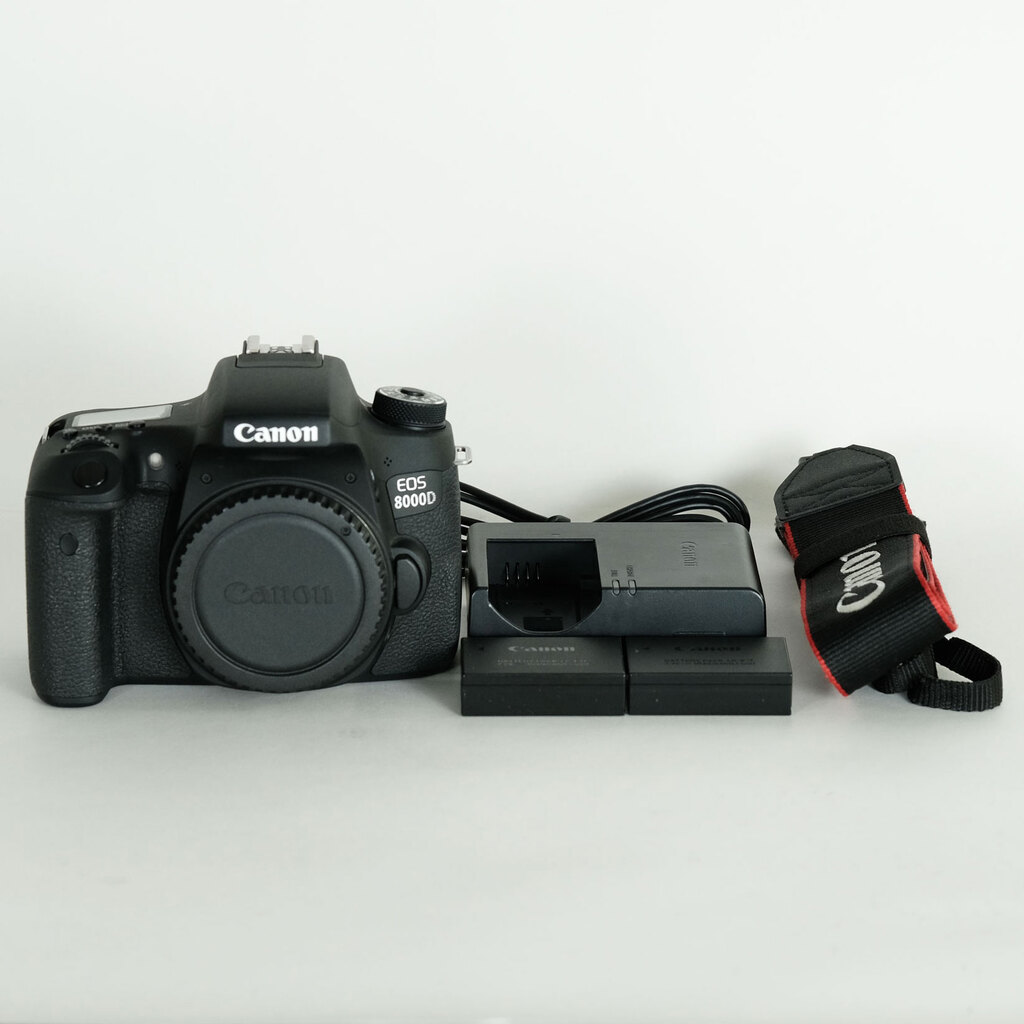 Canon EOS 8000D Canon EOS 8000D