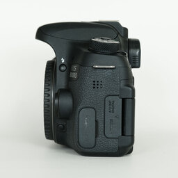 Canon EOS 8000D Canon EOS 8000D