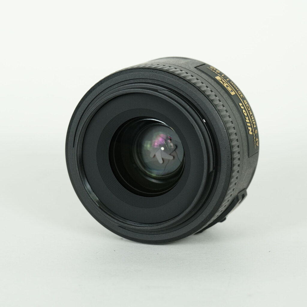Nikon AF-S DX NIKKOR 35mm f/1.8Gの出品 | ONE SCENE（ワンシーン）