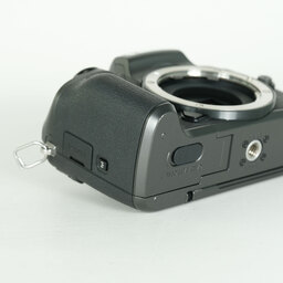 Canon EOS M5