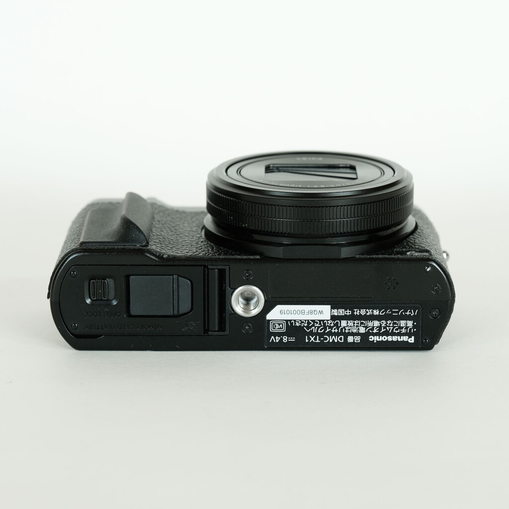 Panasonic LUMIX DMC-TX1の出品 | ONE SCENE（ワンシーン）