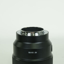 SONY FE 85mm F1.8 SEL85F18 SONY FE 85mm F1.8 SEL85F18