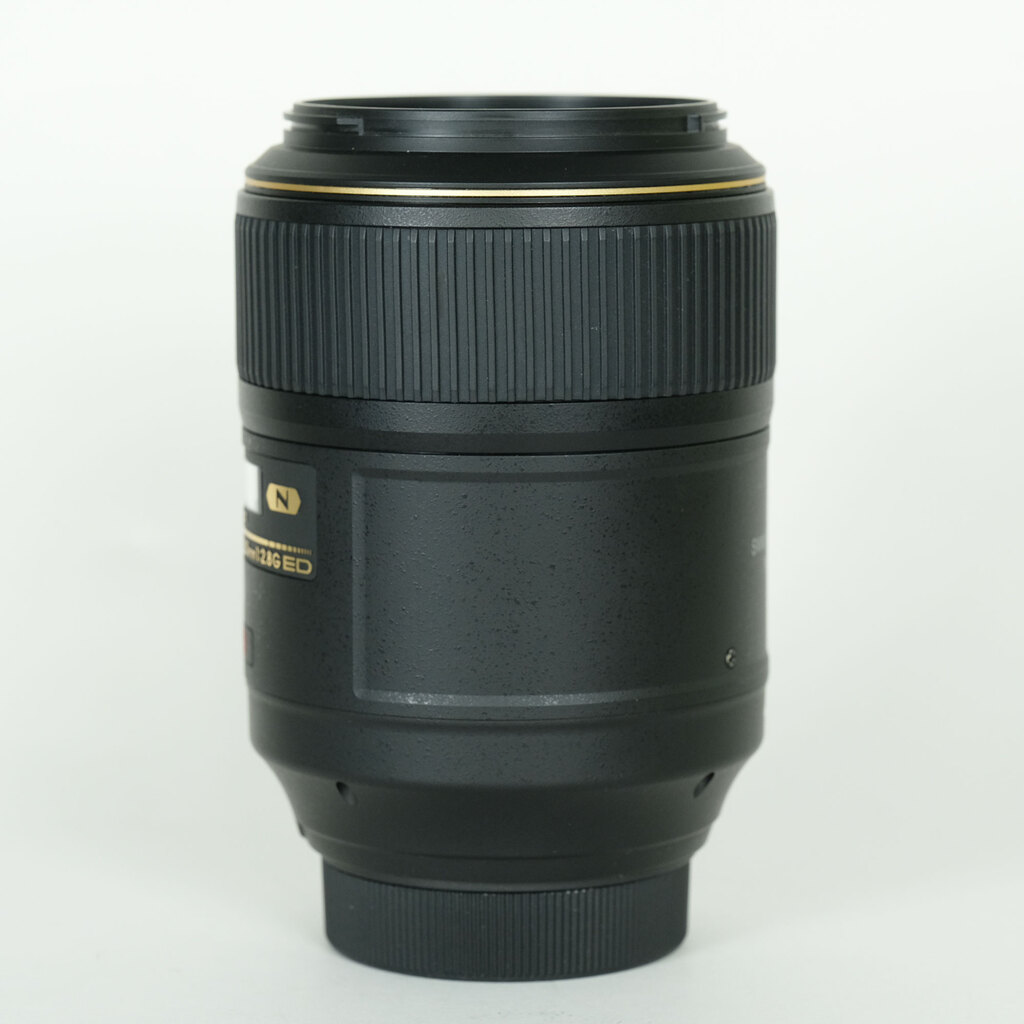 Nikon AF-S VR Micro-Nikkor 105mm f/2.8G IF-ED