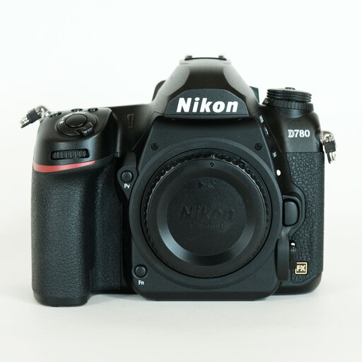 Nikon D780