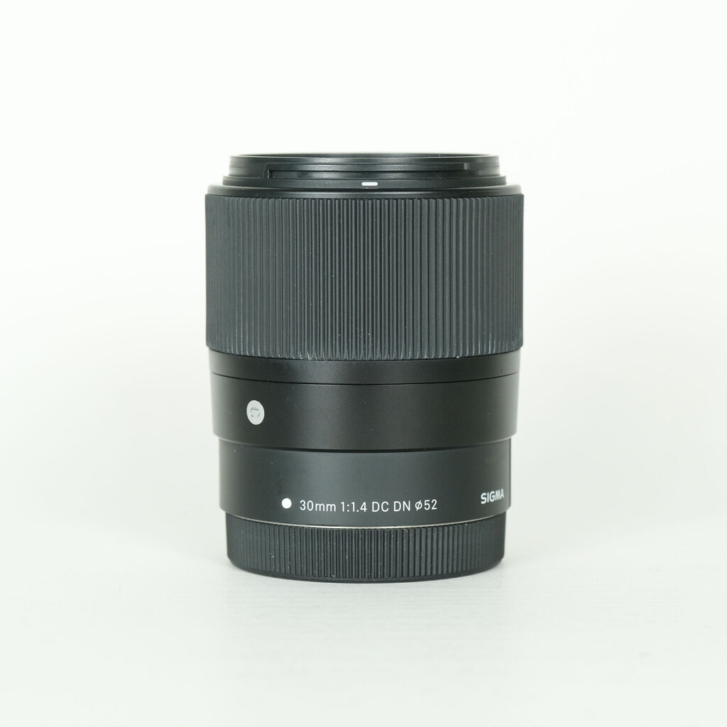 SIGMA 30mm F1.4 DC DN�bContemporary [�L���m��M�p]
