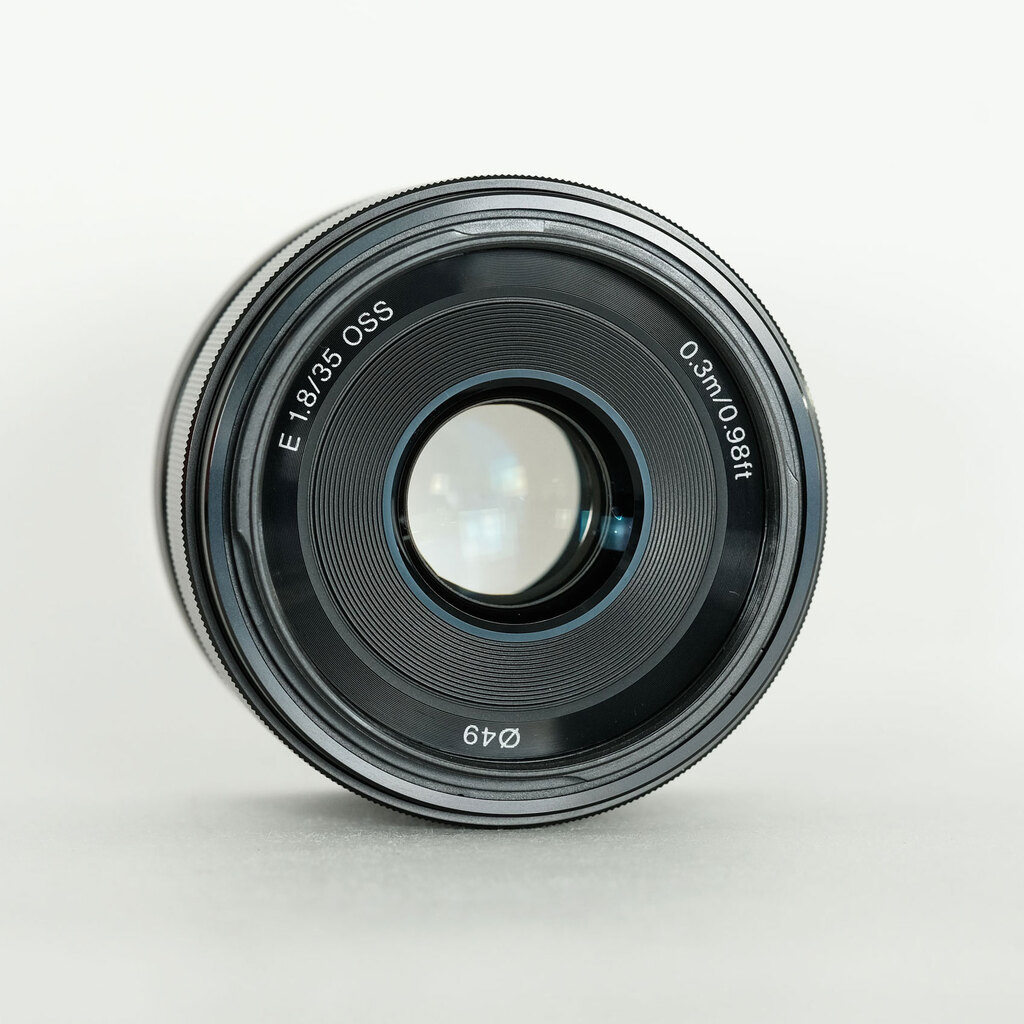 SONY E 35mm F1.8 OSS SEL35F18 SONY E 35mm F1.8 OSS SEL35F18