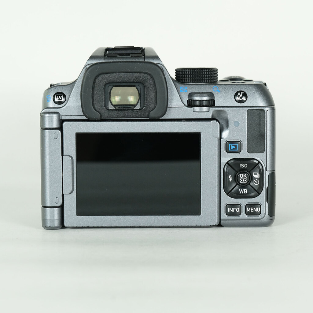 PENTAX K-70 ボディ シルキーシルバーの出品 | ONE SCENE（ワンシーン）