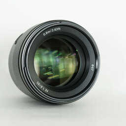 SONY FE 85mm F1.8 SEL85F18