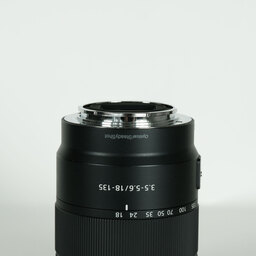 SONY E 18-135mm F3.5-5.6 OSS SEL18135