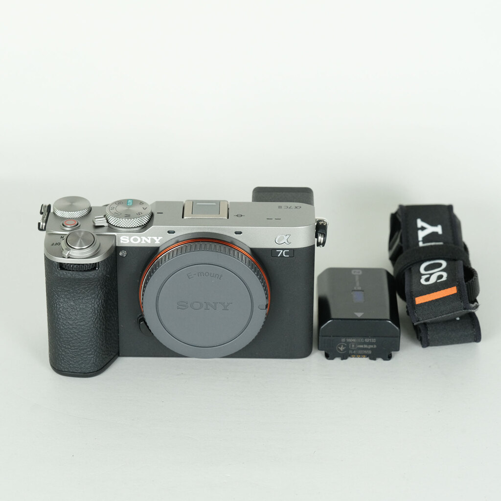 SONY ��7C II�iILCE-7CM2�j [�{�f�B �V���o�[]