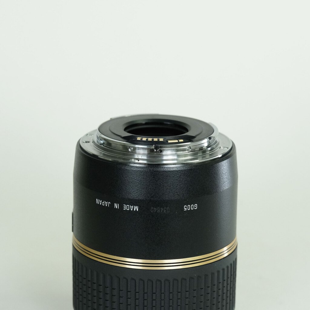 TAMRON SP 60mm F2 DiII MACRO 1:1/Model G005E(キヤノンEF用)