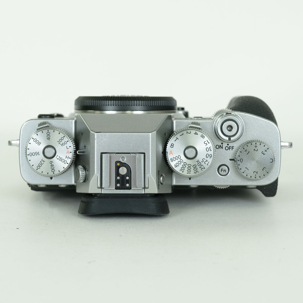 FUJIFILM X-T3 FUJIFILM X-T3