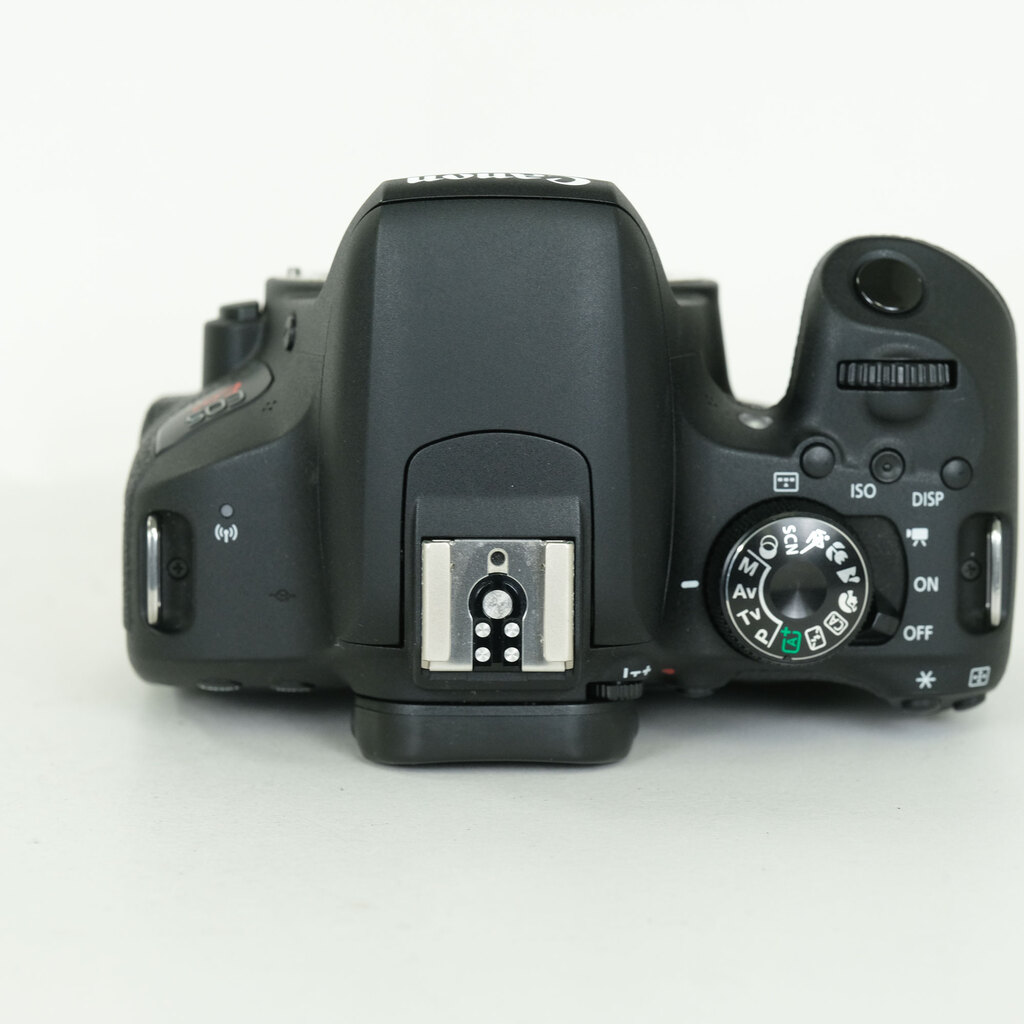 Canon EOS Kiss X9i