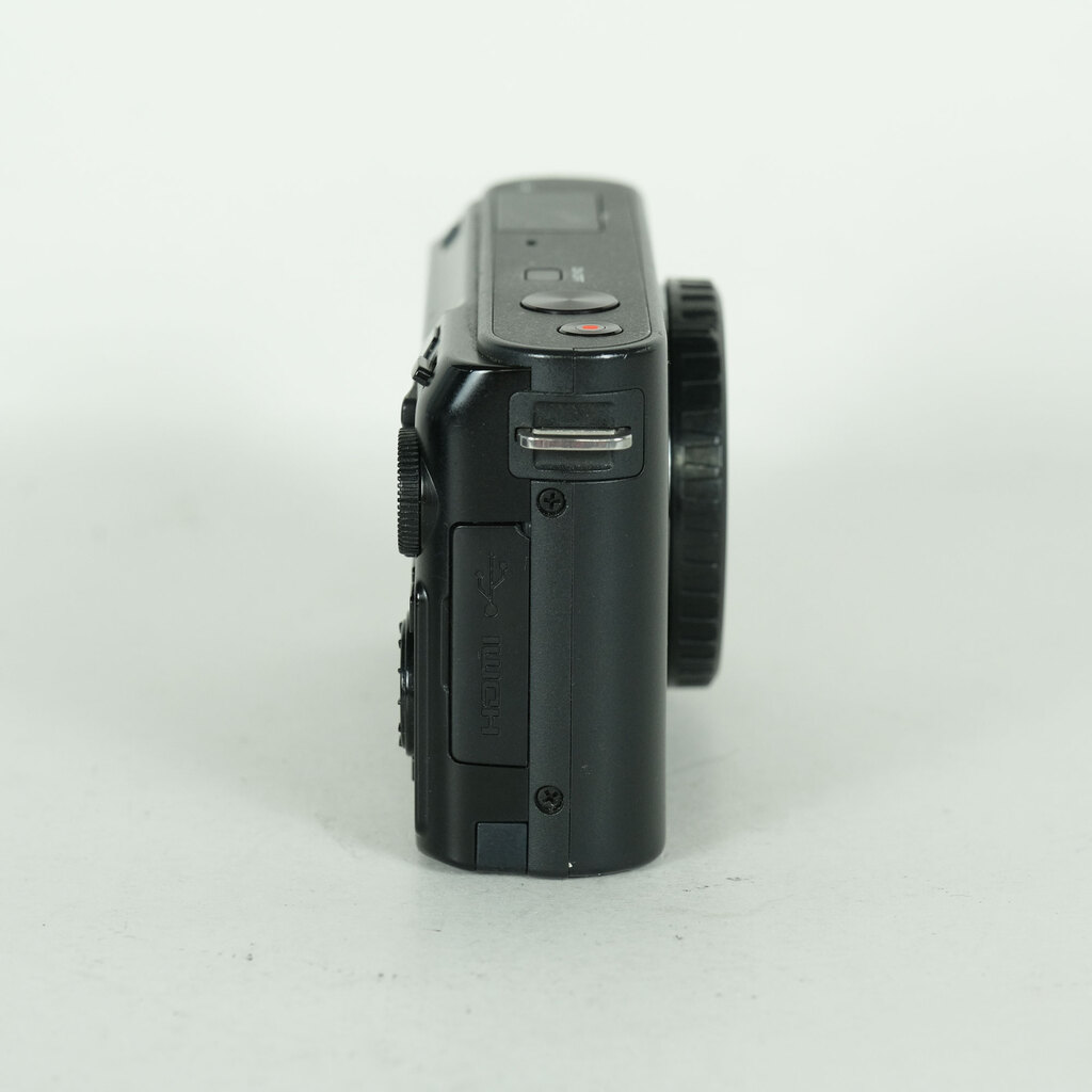 Nikon Nikon1 J1 ボディ ブラックの出品 | ONE SCENE（ワンシーン）
