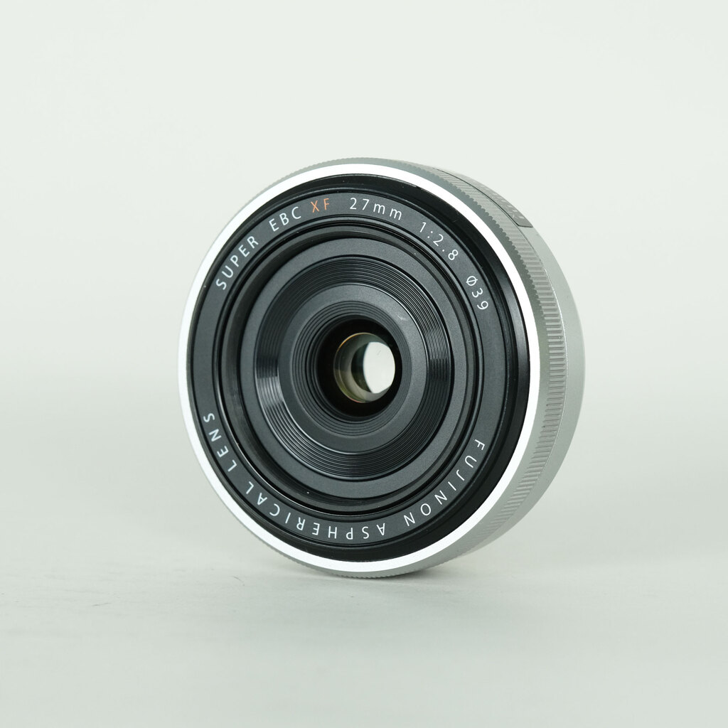 FUJIFILM XF27mm F2.8 シルバーの出品 | ONE SCENE（ワンシーン）