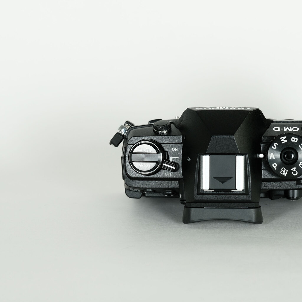 OLYMPUS OM-D E-M1 Mark III