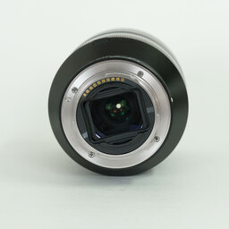 SONY FE 24-240mm F3.5-6.3 OSS SEL24240