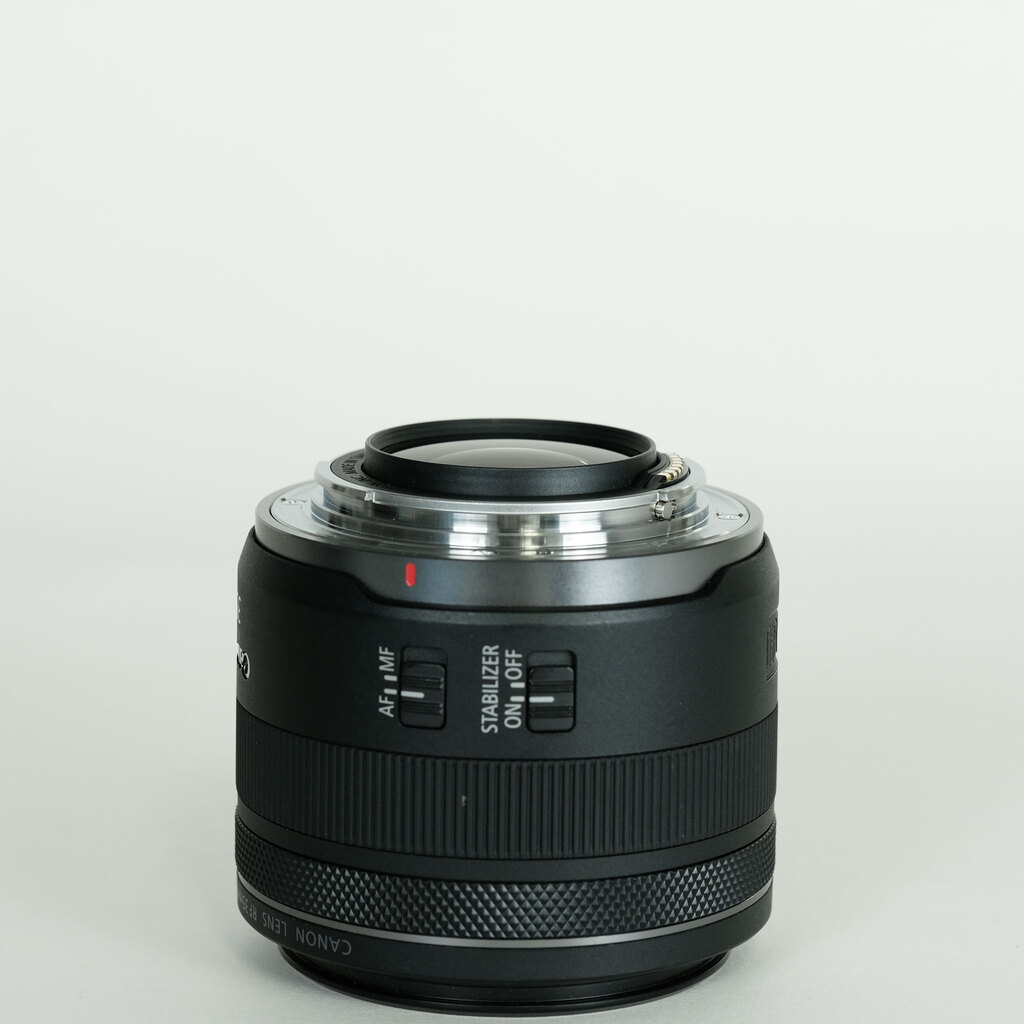 Canon RF35mm F1.8 MACRO IS STM