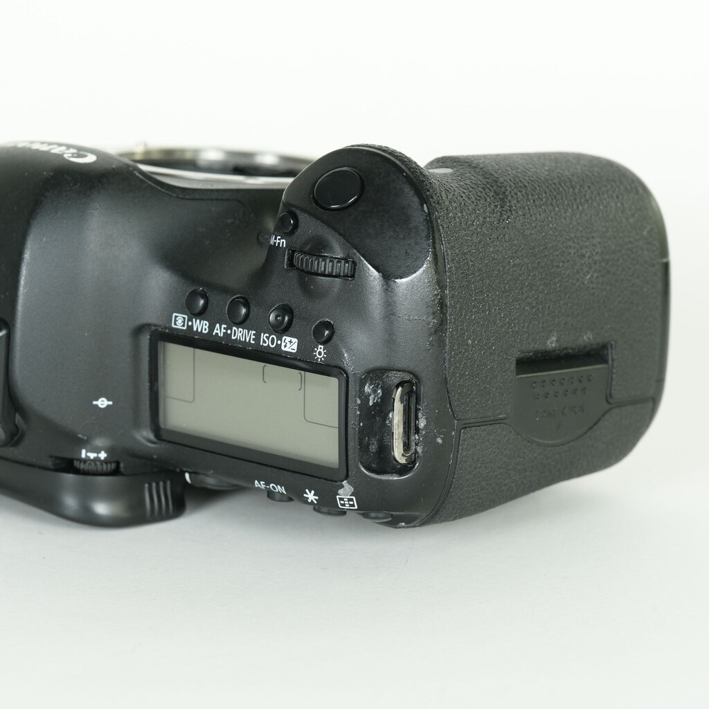 Canon EOS 5D Mark III Canon EOS 5D Mark III