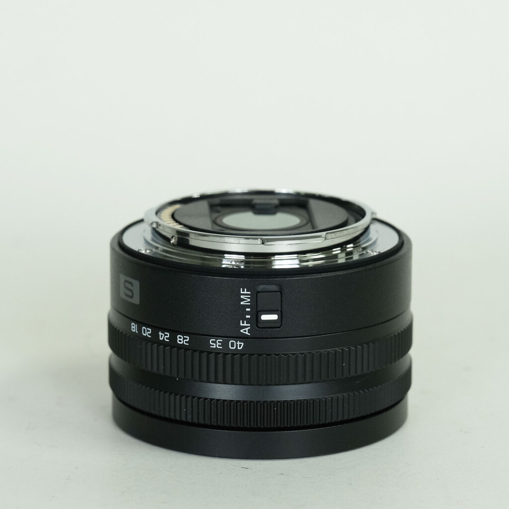 Panasonic LUMIX S 18-40mm F4.5-6.3
