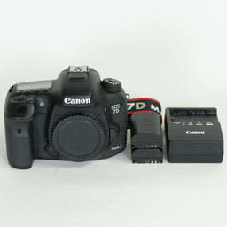 Canon EOS 7D Mark II