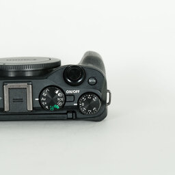 Canon EOS M3 ボディEVFキット ブラック