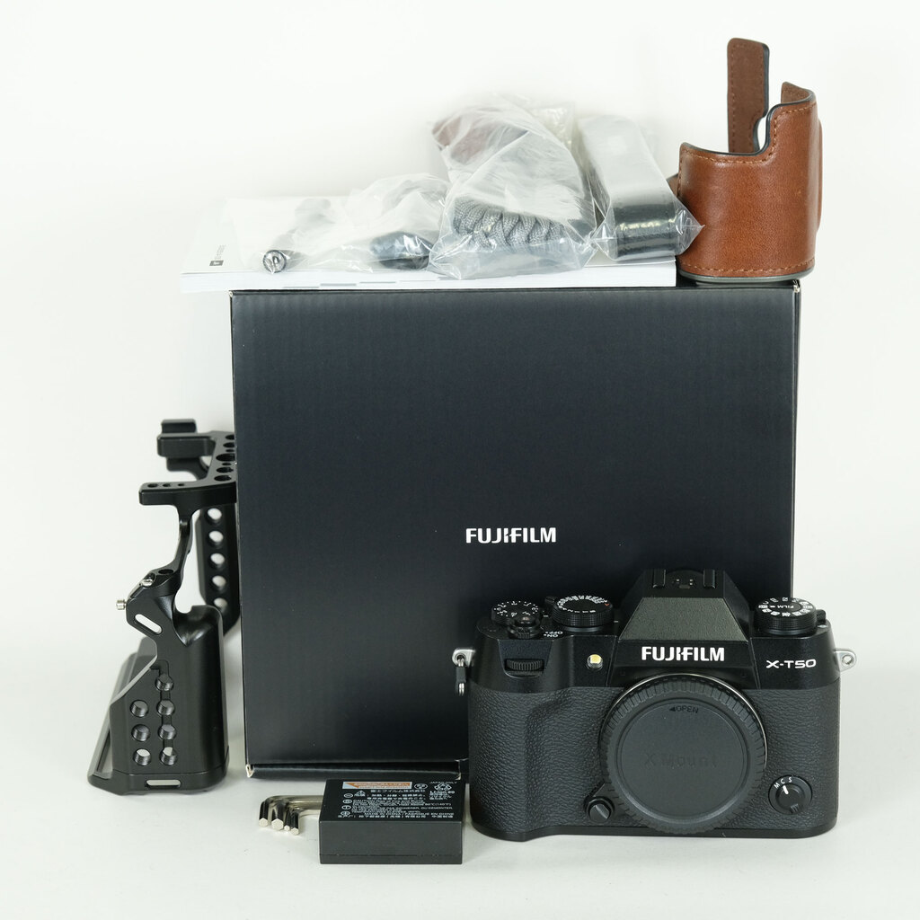 FUJIFILM X-T50