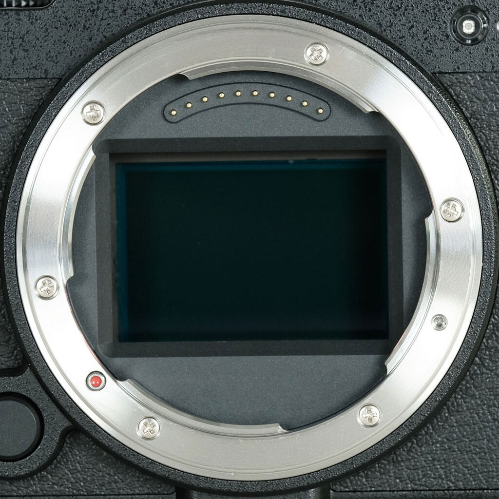 Panasonic LUMIX DC-S9