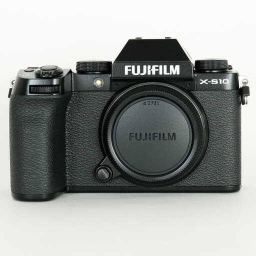 FUJIFILM X-S10