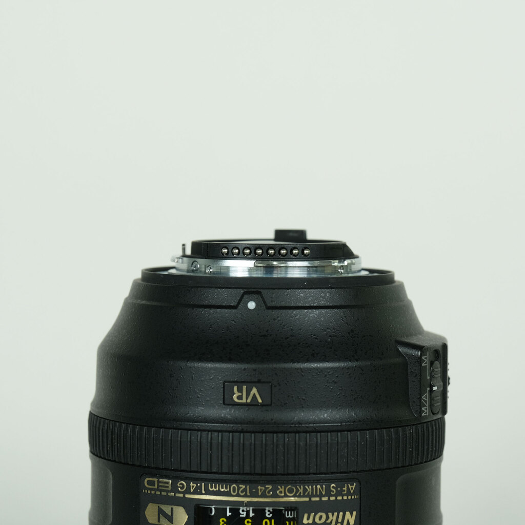 Nikon AF-S NIKKOR 24-120mm f/4G ED VR Nikon AF-S NIKKOR 24-120mm f/4G ED VR