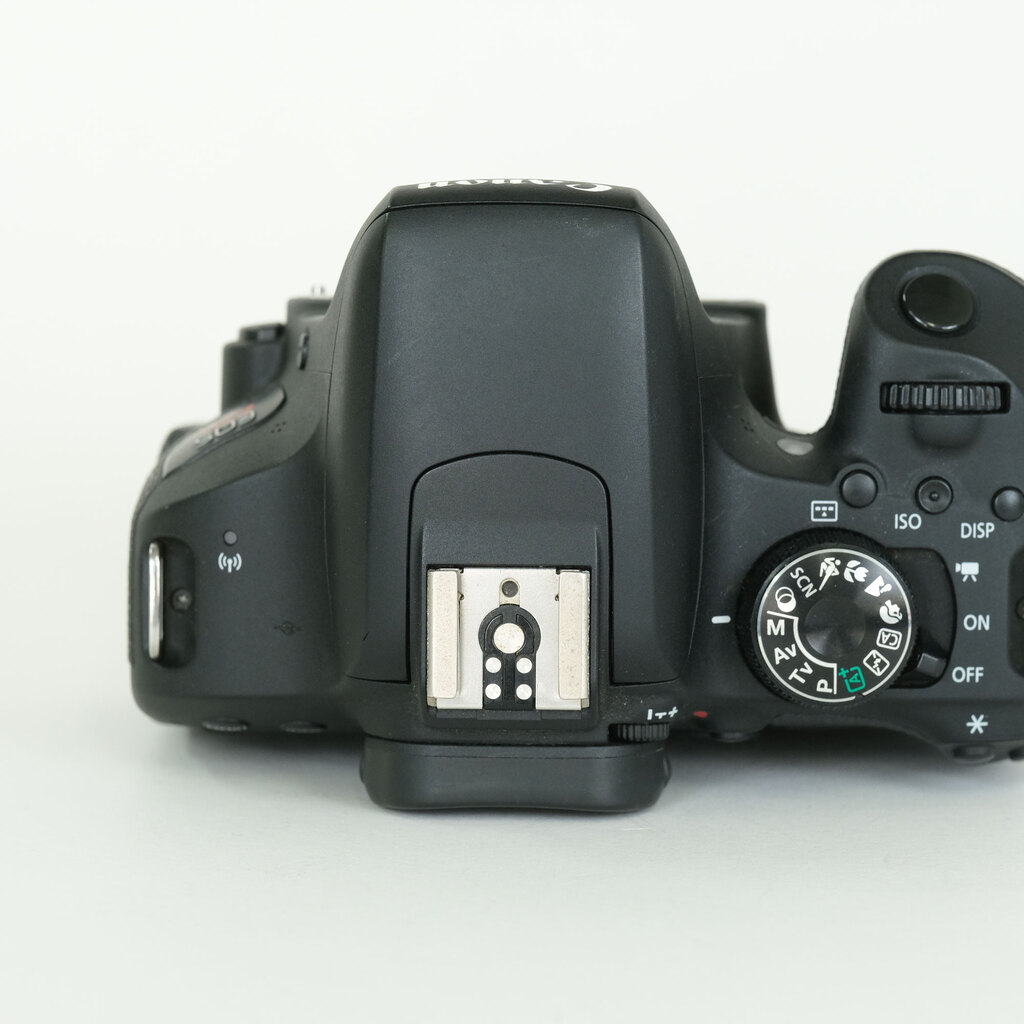 Canon EOS Kiss X9i