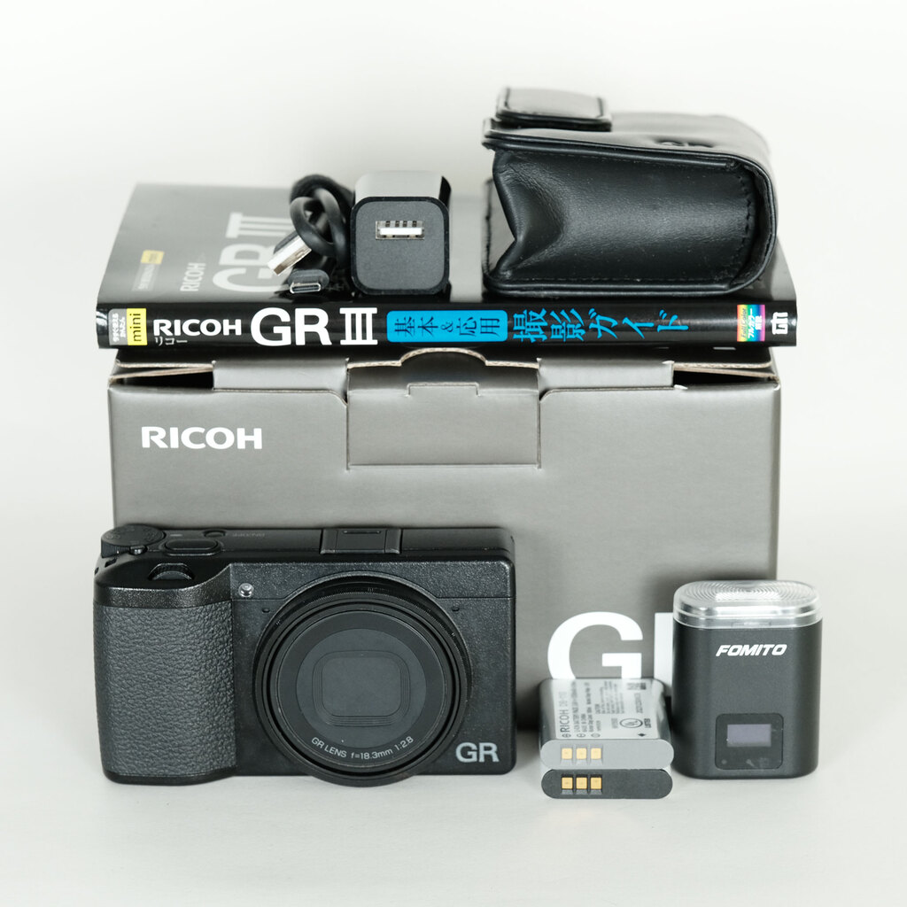 RICOH GR III