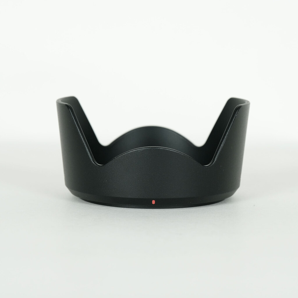 SONY E 18-135mm F3.5-5.6 OSS SEL18135