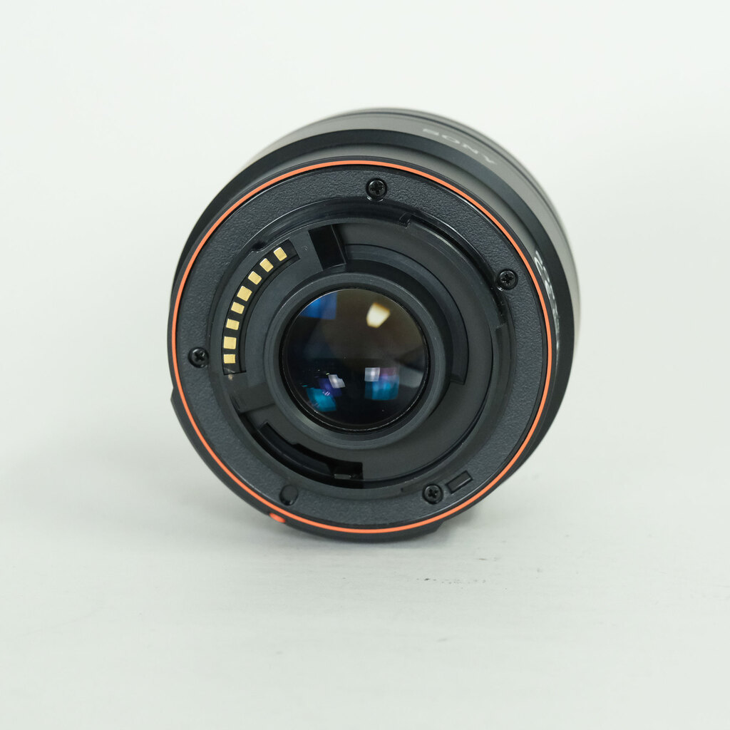 SONY DT 35mm F1.8 SAM SAL35F18