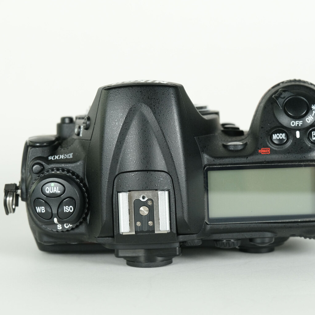 Nikon D300S ボディの出品 | ONE SCENE（ワンシーン）