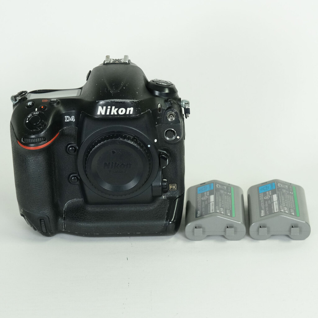 Nikon D4